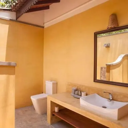 Birds Paradise Cabanas Unawatuna Exterior photo