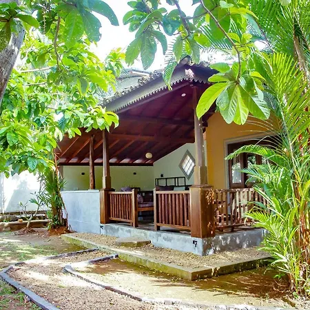 Birds Paradise Cabanas Unawatuna Exterior photo
